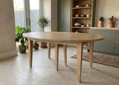 Table à allonges SCANDINAVE - bois de chêne massif